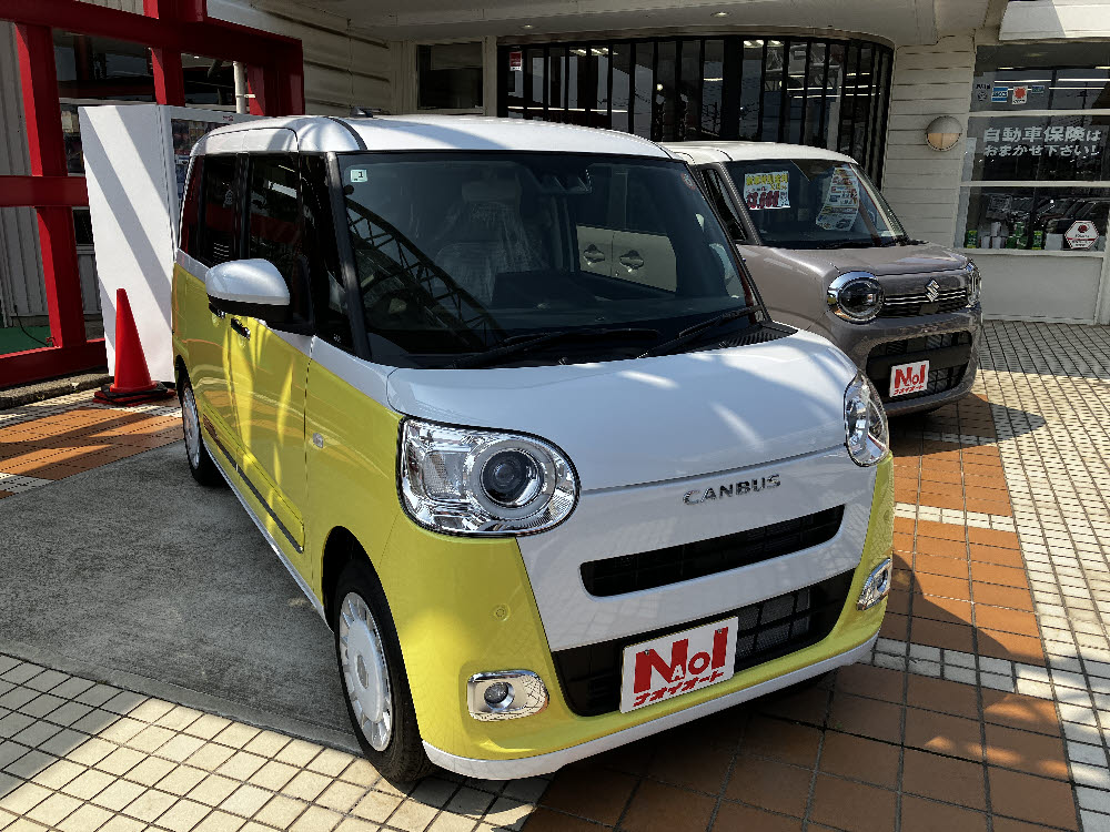 ダイハツ ムーヴキャンバス ストライプスG2枚目
