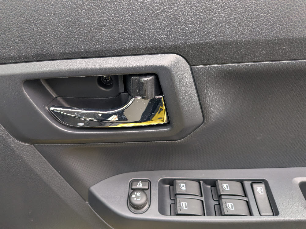 ダイハツ　ミライース　XリミテッドSAⅢ12枚目