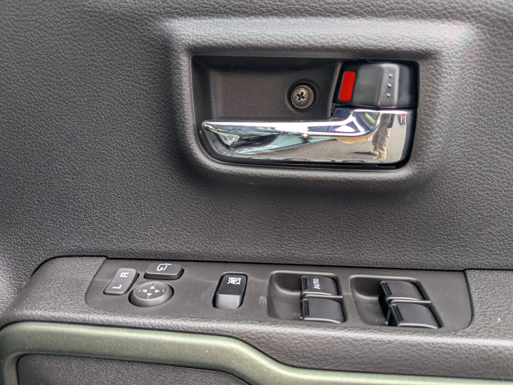 スズキ　ハスラー タフワイルド 2WD ナビ付13枚目