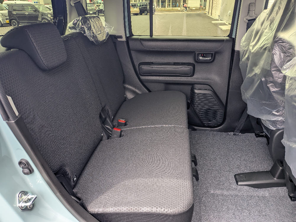 スズキ　ハスラー タフワイルド 2WD ナビ付9枚目