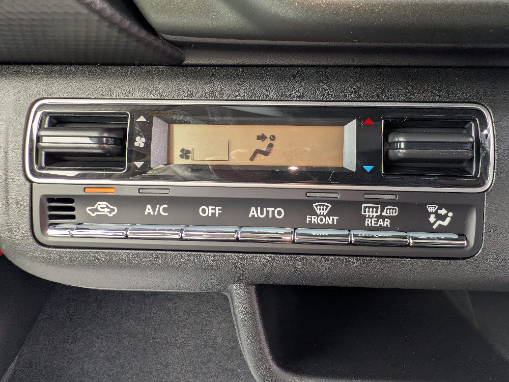 スズキ　ハスラー タフワイルド 2WD ナビ付16枚目