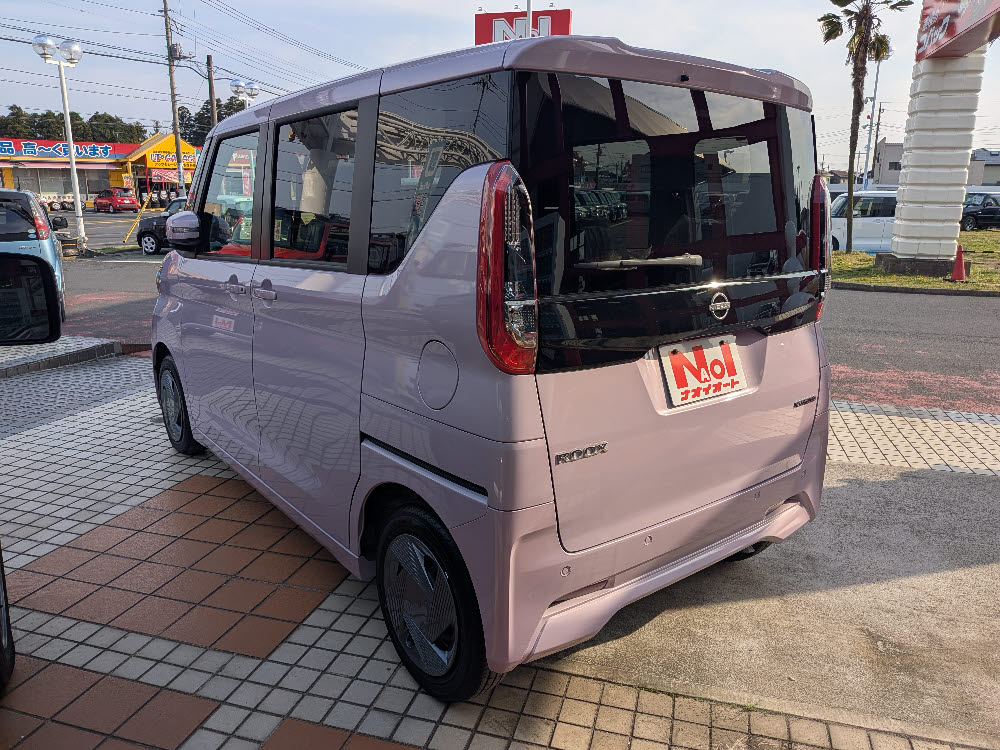 ニッサン　ルークス　X　　2枚目