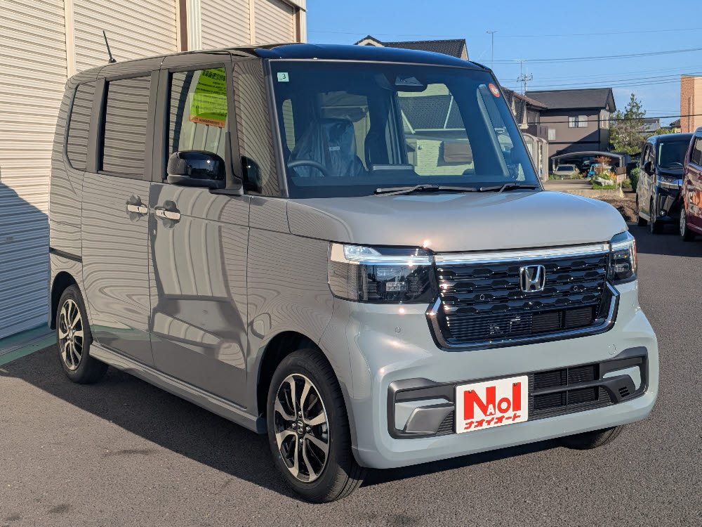 ホンダ　Ｎ ＢＯＸカスタム　コーディネートスタイル 8インチナビ2枚目