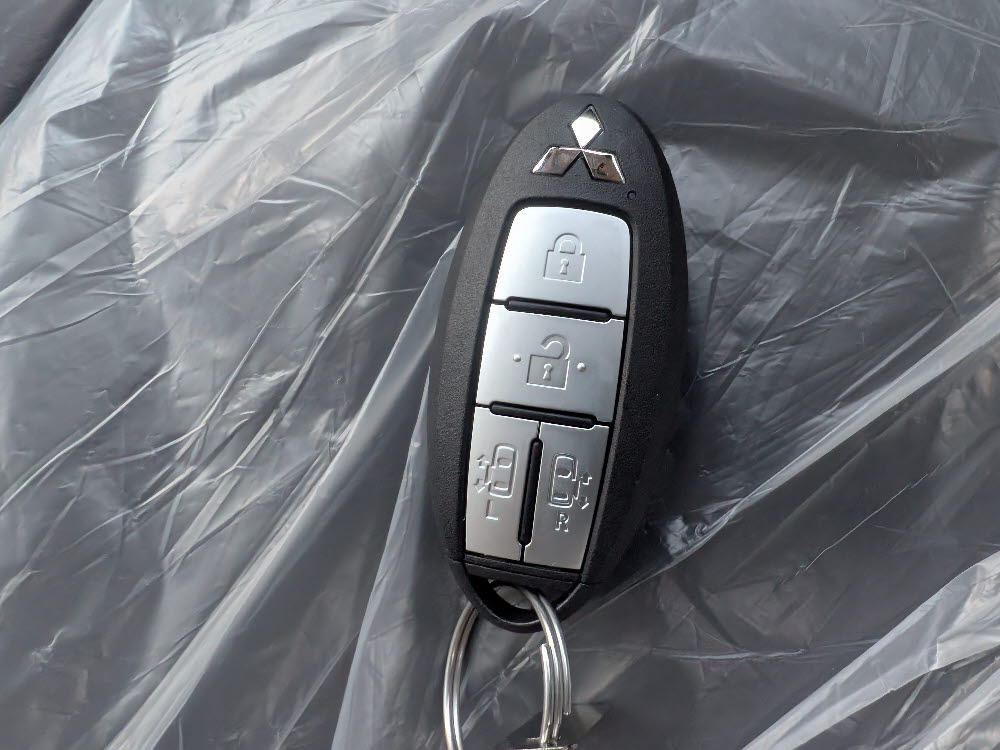 ミツビシ　デリカミニ　G　プレミアム18枚目