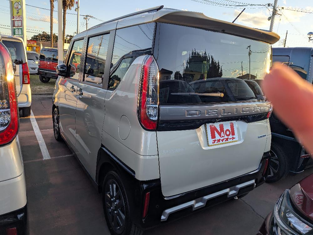 ミツビシ　デリカミニ　G　プレミアム3枚目