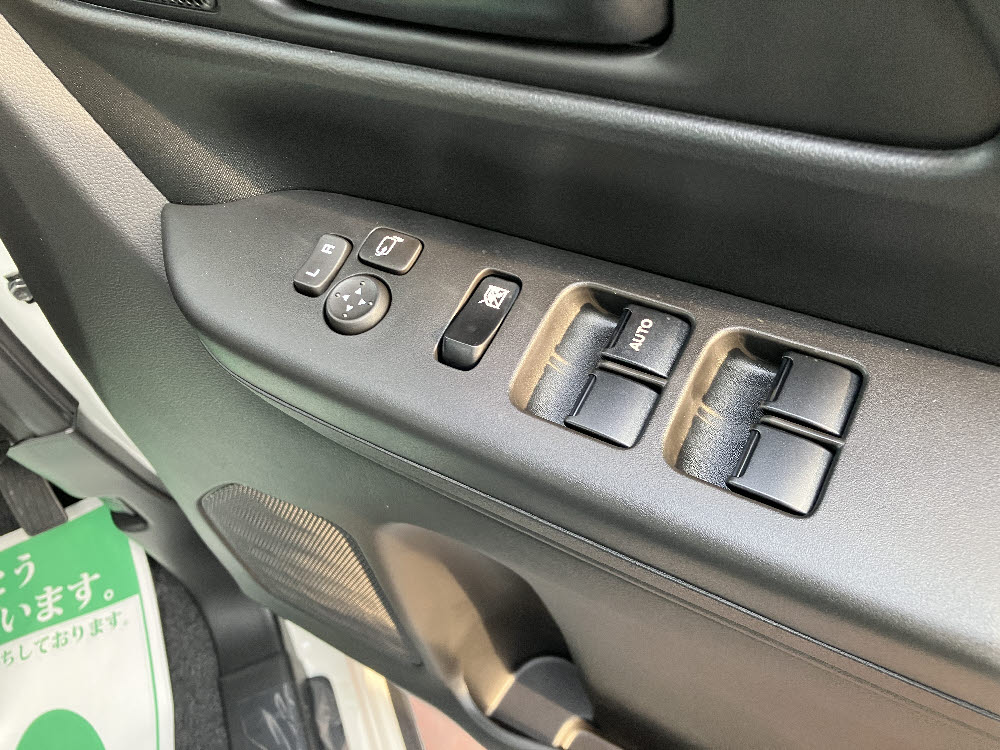 スズキ　スペーシアギア XZ 2WD 全方位ナビ付14枚目