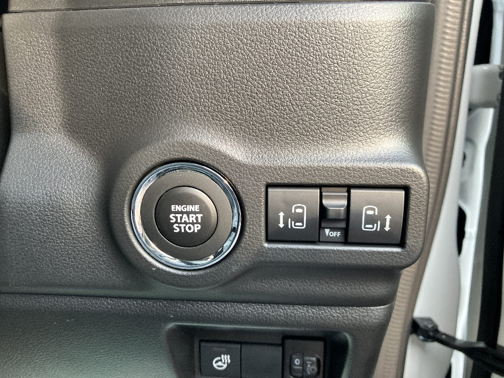 スズキ　スペーシアギア XZ 2WD 全方位ナビ付15枚目