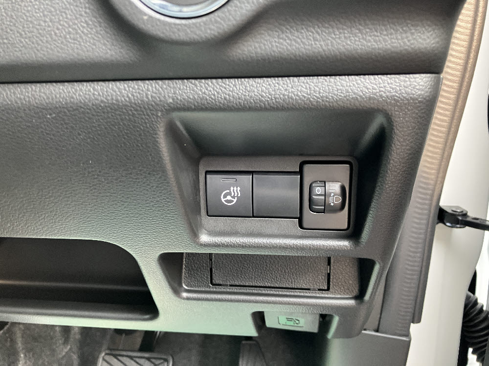 スズキ　スペーシアギア XZ 2WD 全方位ナビ付16枚目