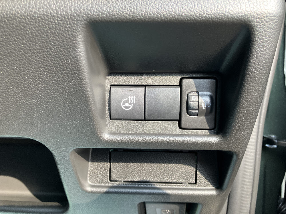 スズキ　スペーシアギア XZ 2WD 全方位ナビ付18枚目