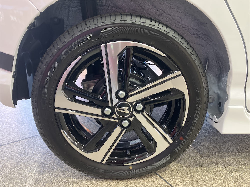 ダイハツ　ムーヴ　RS　9インチDO9枚目