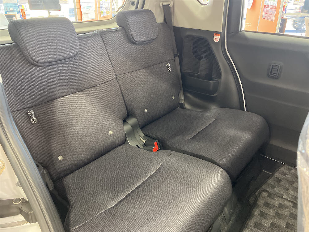 ダイハツ　ムーヴ　RS　9インチDO13枚目