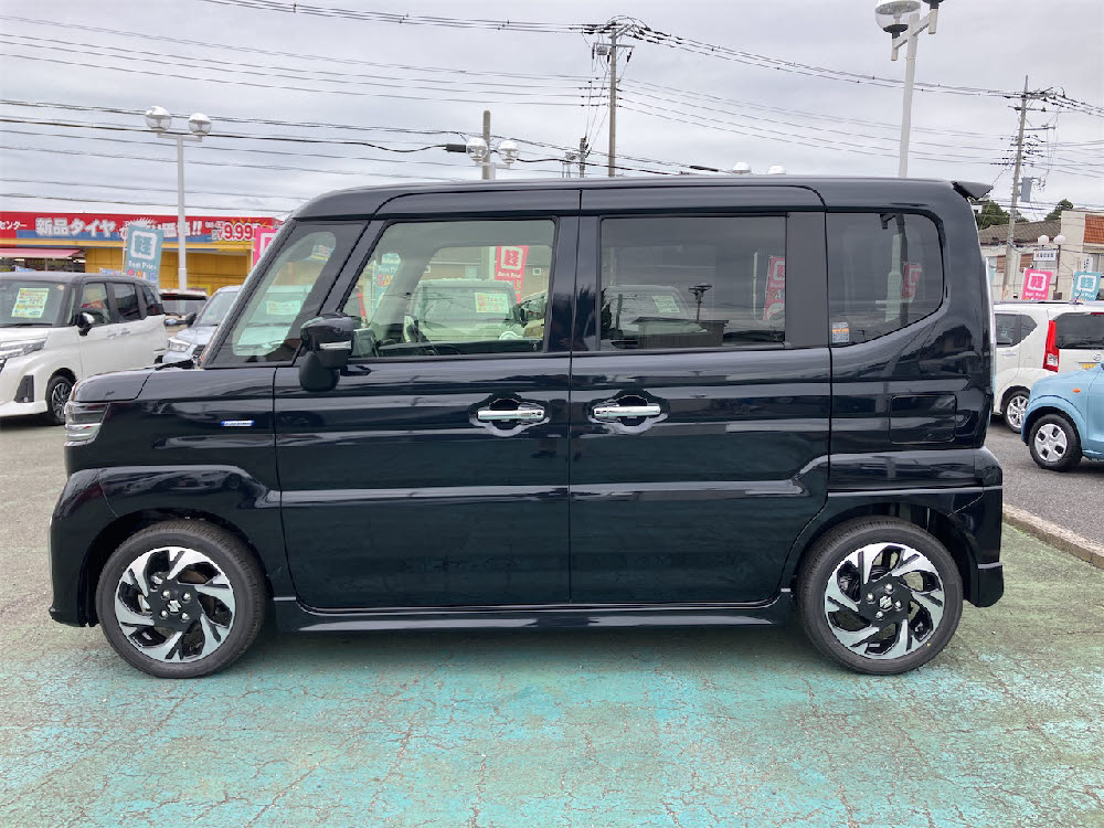 スズキ　スペーシアカスタム HYBRID XSターボ4枚目