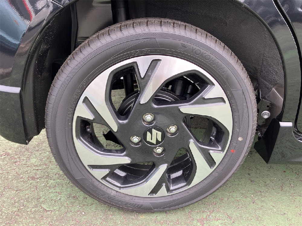 スズキ　スペーシアカスタム HYBRID XSターボ8枚目