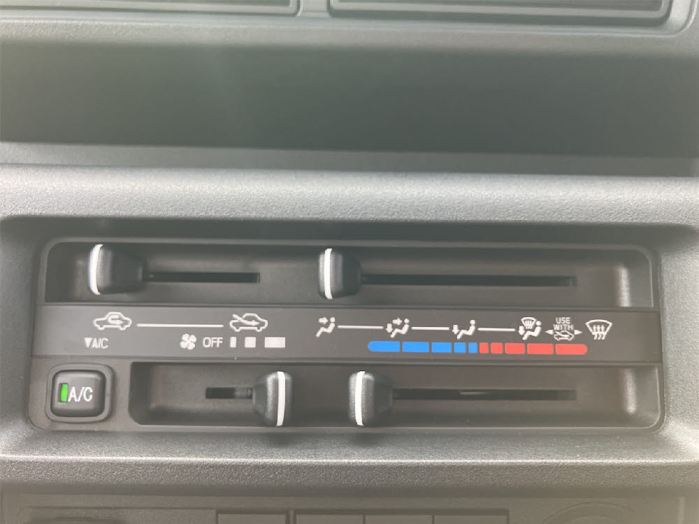 ダイハツ　ハイゼットトラック スタンダードCVT17枚目