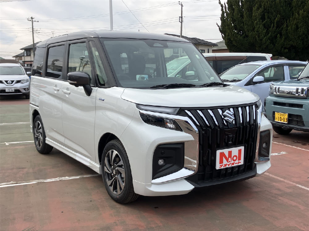 スズキ ソリオバンディット HYBRID MV 全方位ナビ付2枚目
