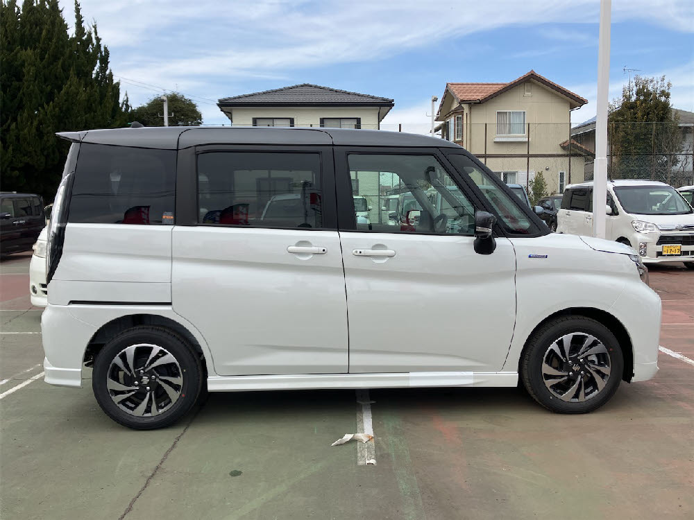スズキ ソリオバンディット HYBRID MV 全方位ナビ付3枚目