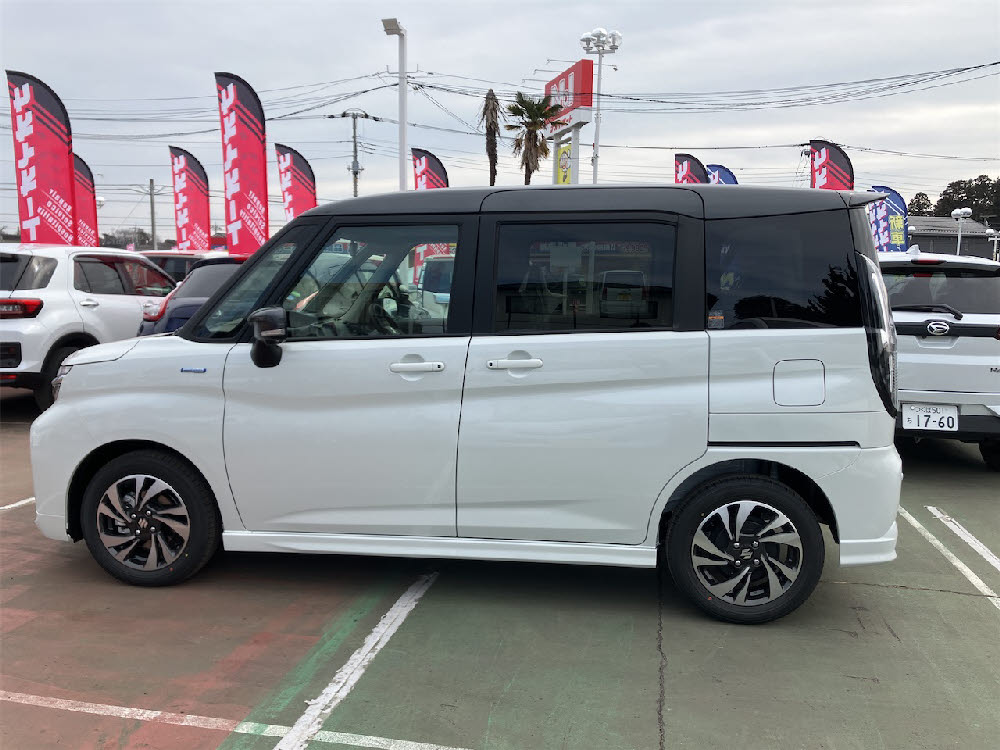 スズキ ソリオバンディット HYBRID MV 全方位ナビ付4枚目