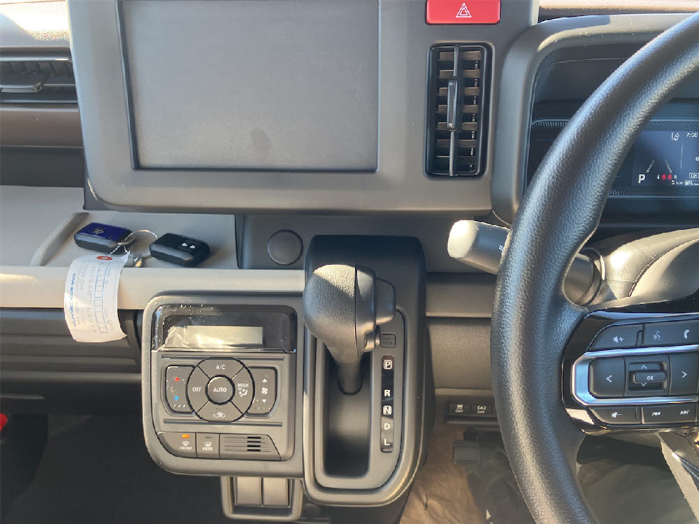 スズキ　スペーシア　G15枚目