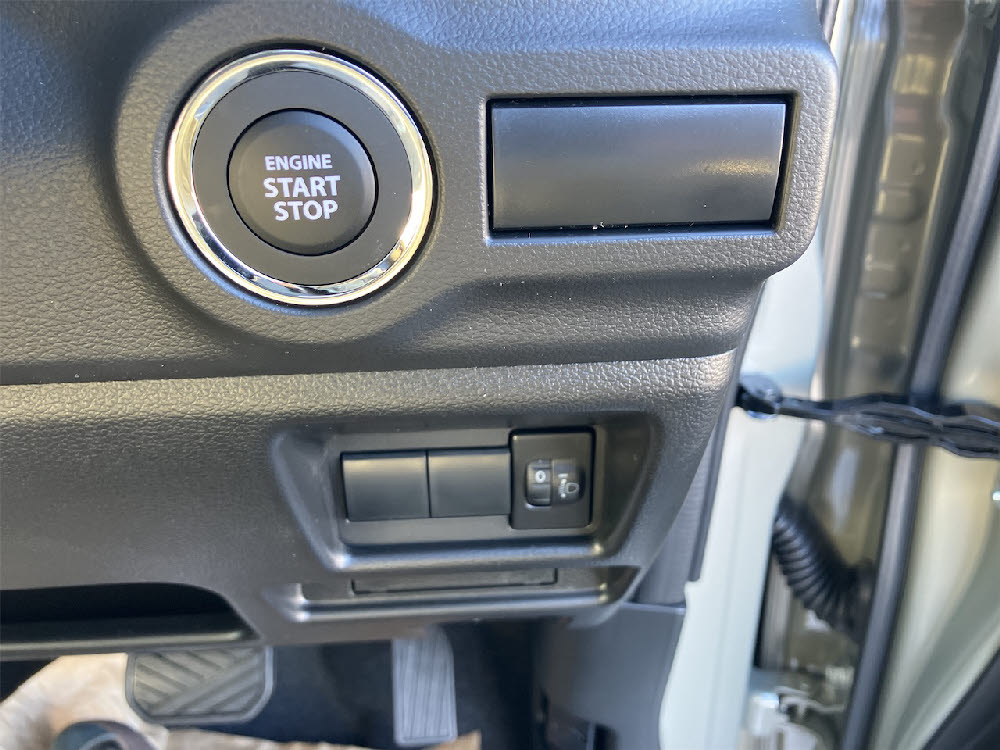 スズキ　スペーシア　G18枚目