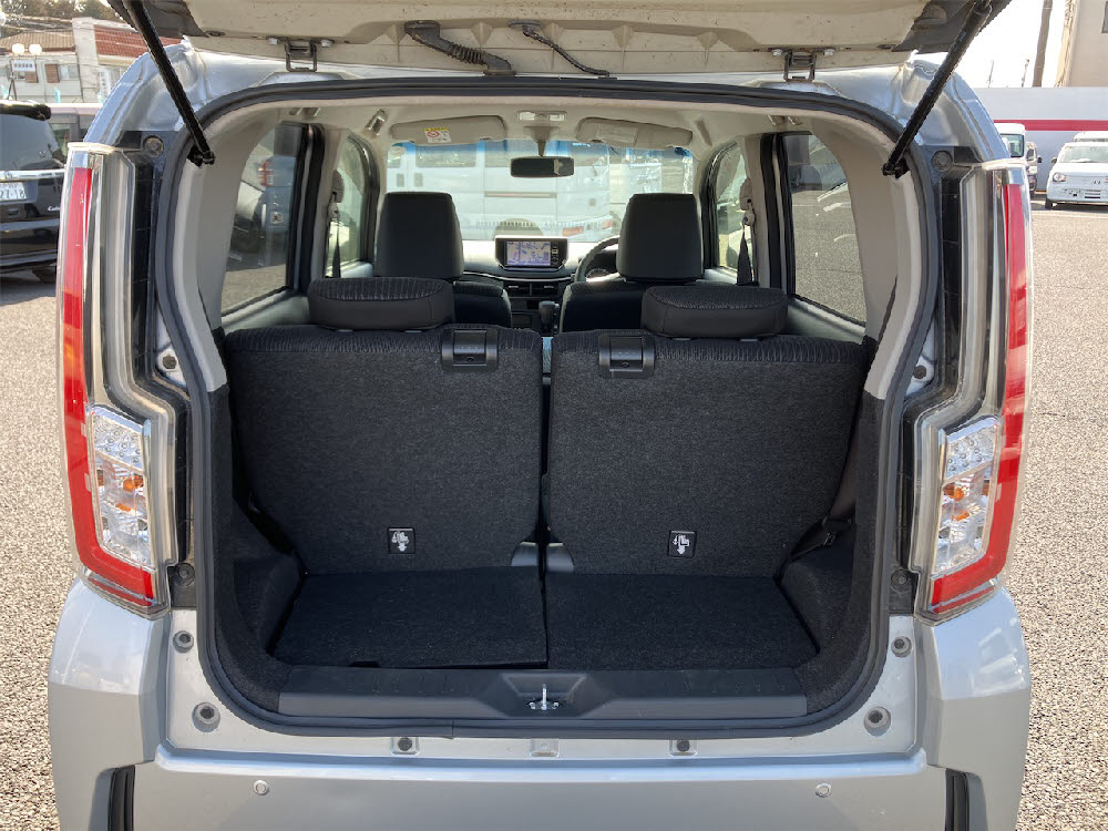 ダイハツ　ムーヴカスタム　XハイパーSA3枚目