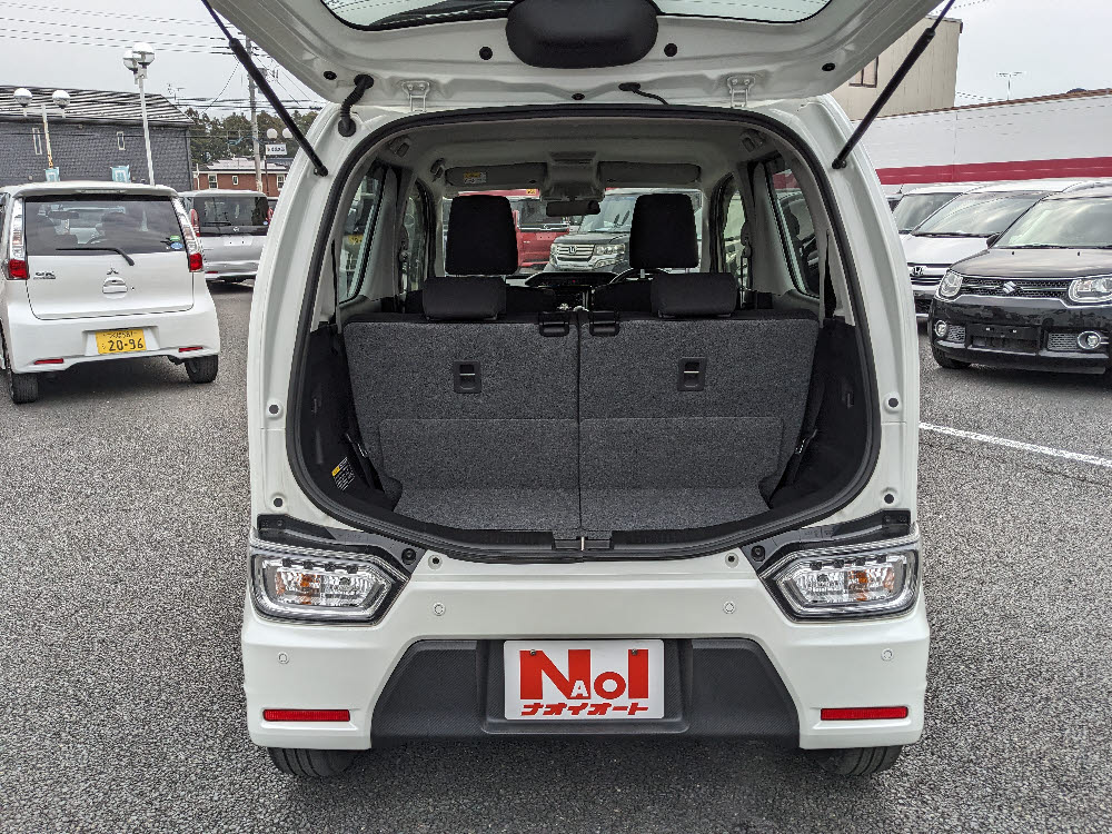 スズキ　ワゴンＲスティングレー　HYBRID　T10枚目