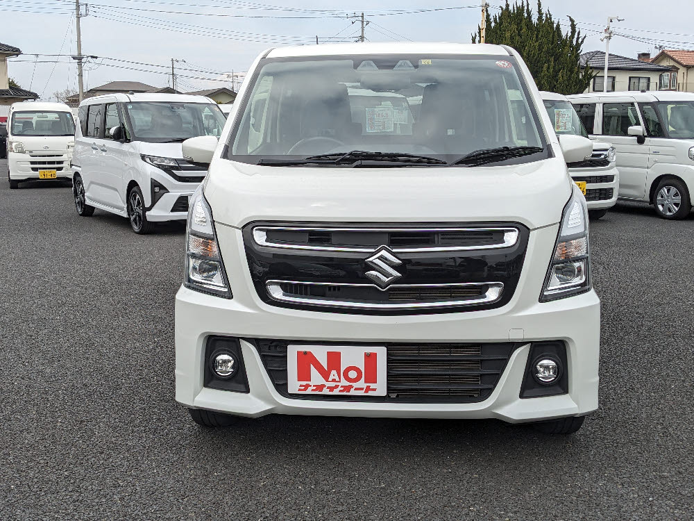 スズキ　ワゴンＲスティングレー　HYBRID　T1枚目