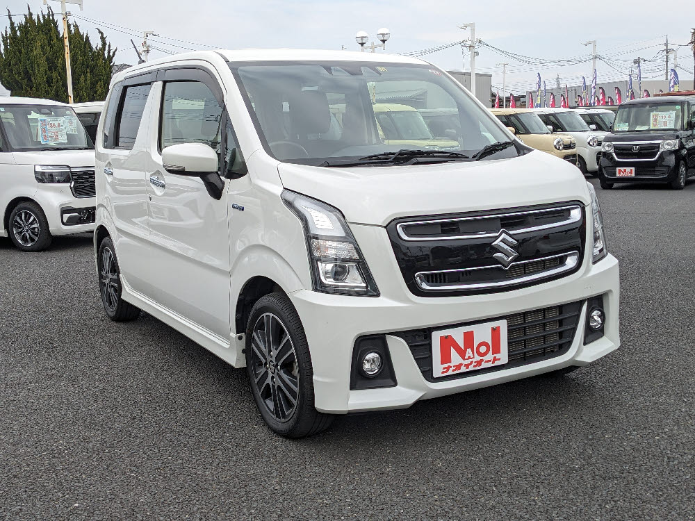スズキ　ワゴンＲスティングレー　HYBRID　T2枚目
