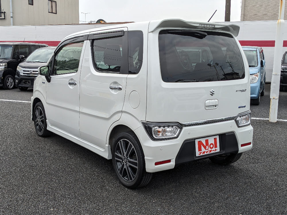 スズキ　ワゴンＲスティングレー　HYBRID　T5枚目
