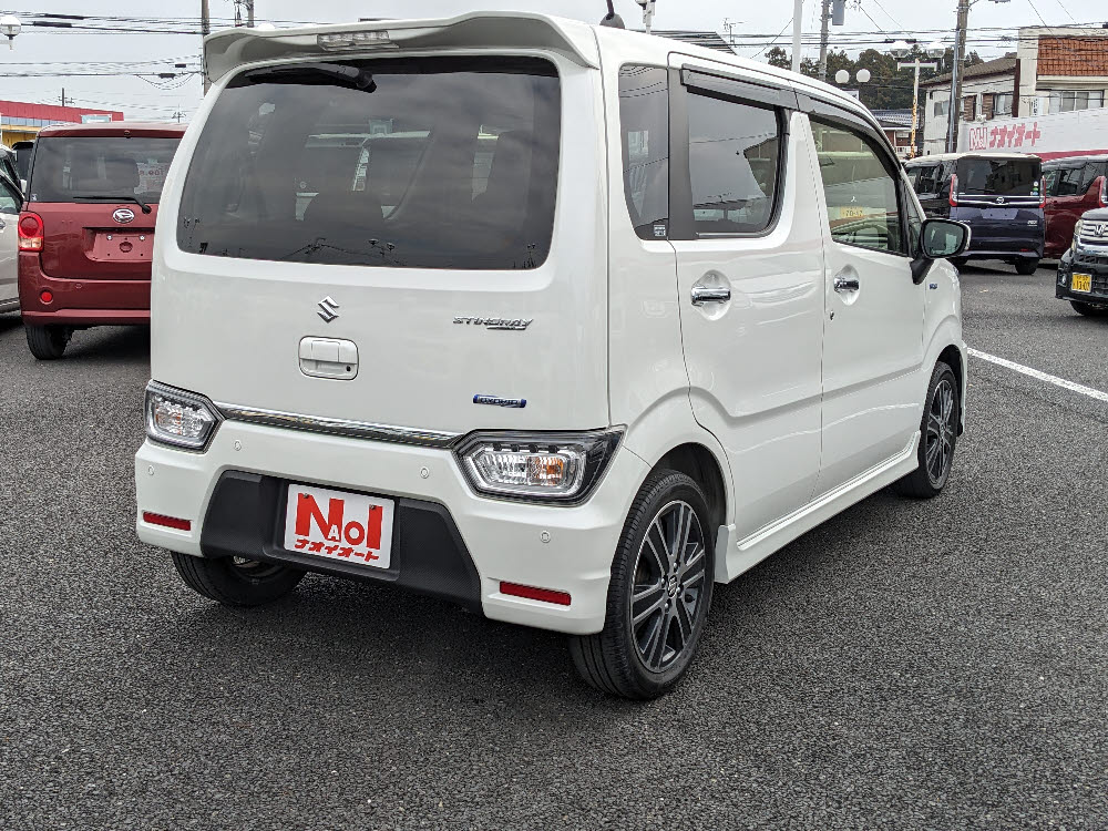 スズキ　ワゴンＲスティングレー　HYBRID　T6枚目