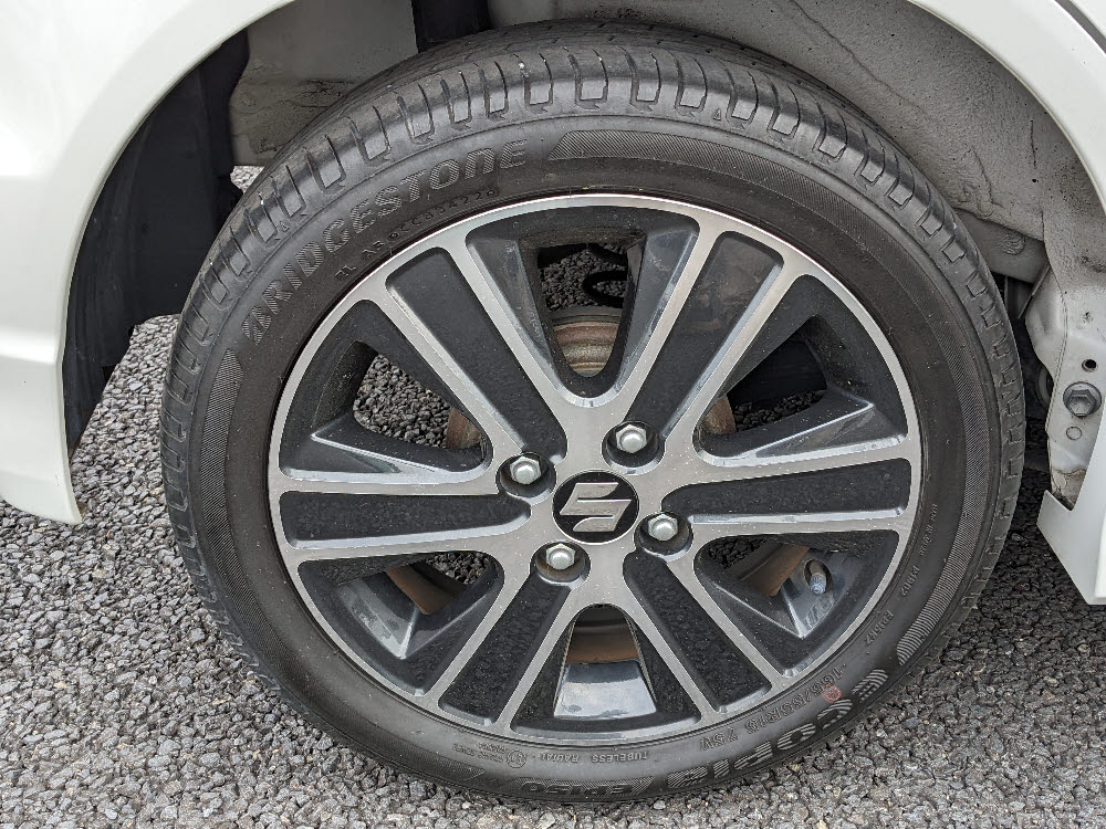 スズキ　ワゴンＲスティングレー　HYBRID　T8枚目