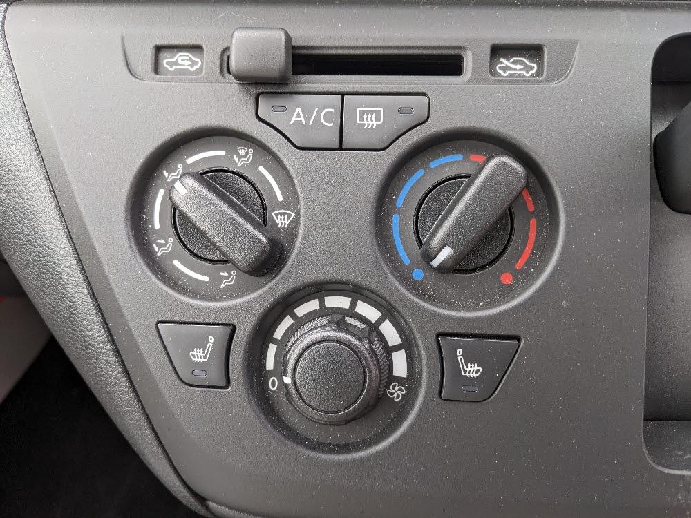 ミツビシ　ｅＫワゴン　M18枚目