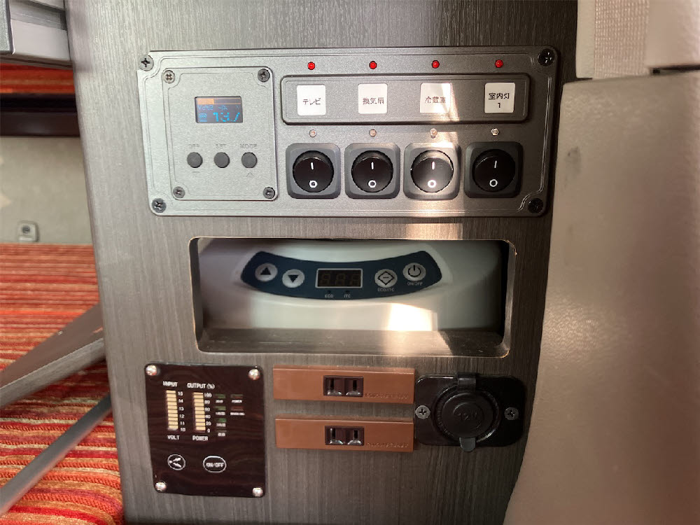 ダイハツ　アトレワゴン カスタムターボRS 軽キャン仕様10枚目