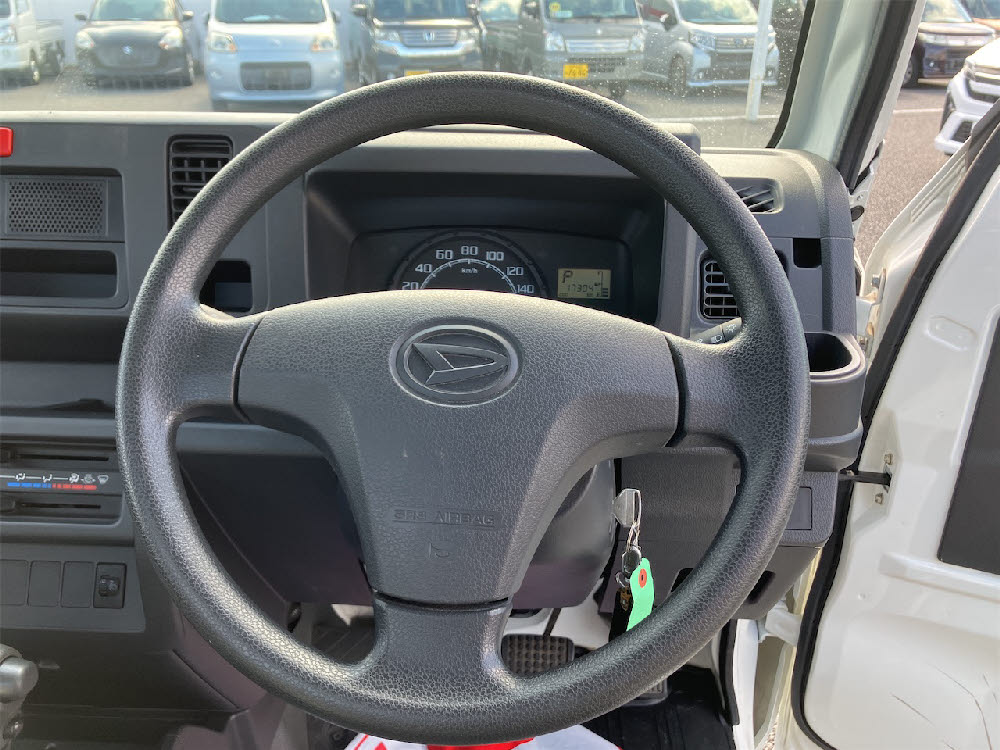 ダイハツ　ハイゼットトラック スタンダード AT11枚目