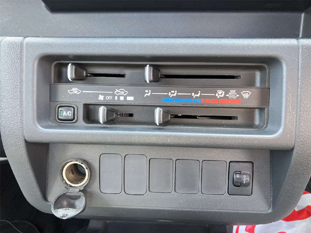 ダイハツ　ハイゼットトラック スタンダード AT13枚目