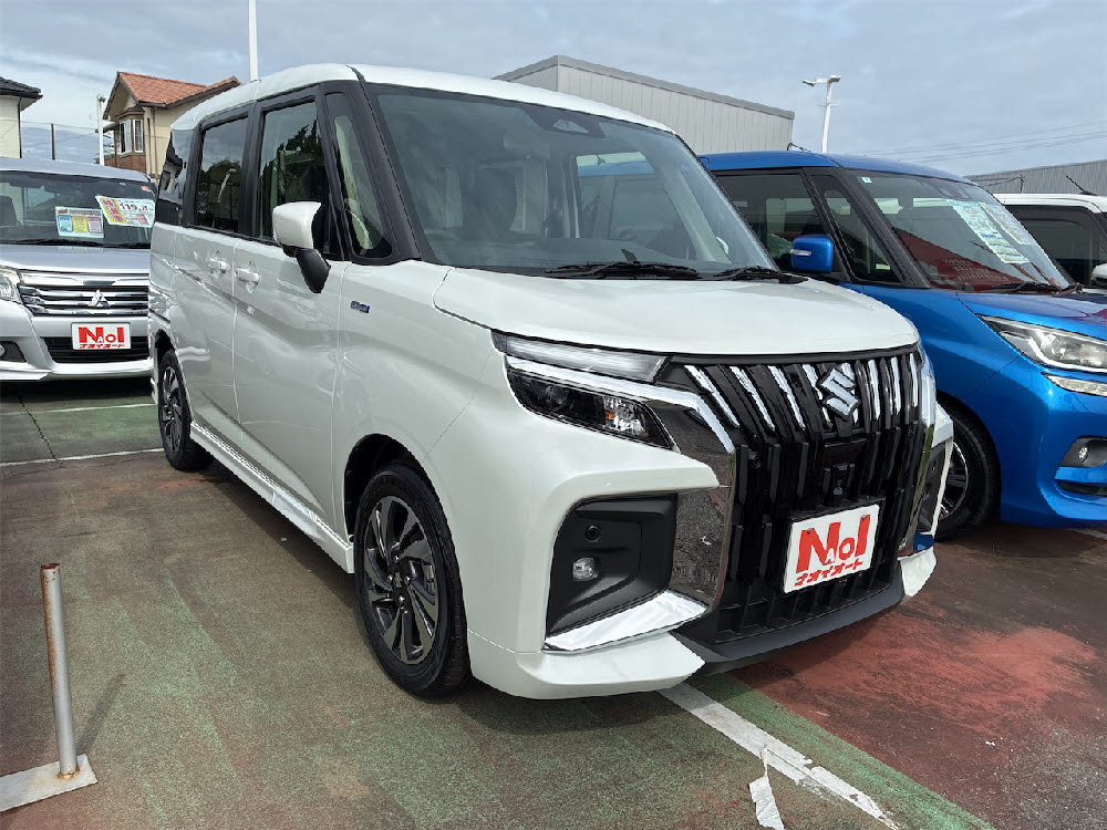 スズキ　ソリオバンデット　HYBRID MV　全方位ナビ1枚目