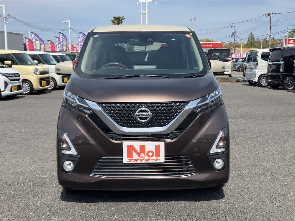 ニッサン　デイズ　ハイウェイスターX（9インチナビ）1枚目