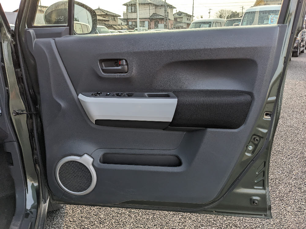 マツダ　フレアクロスオーバー XS15枚目