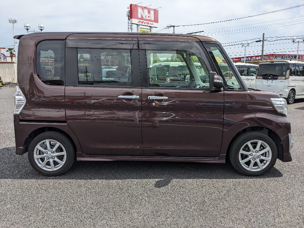 ダイハツ　タントカスタム　X-SA3枚目