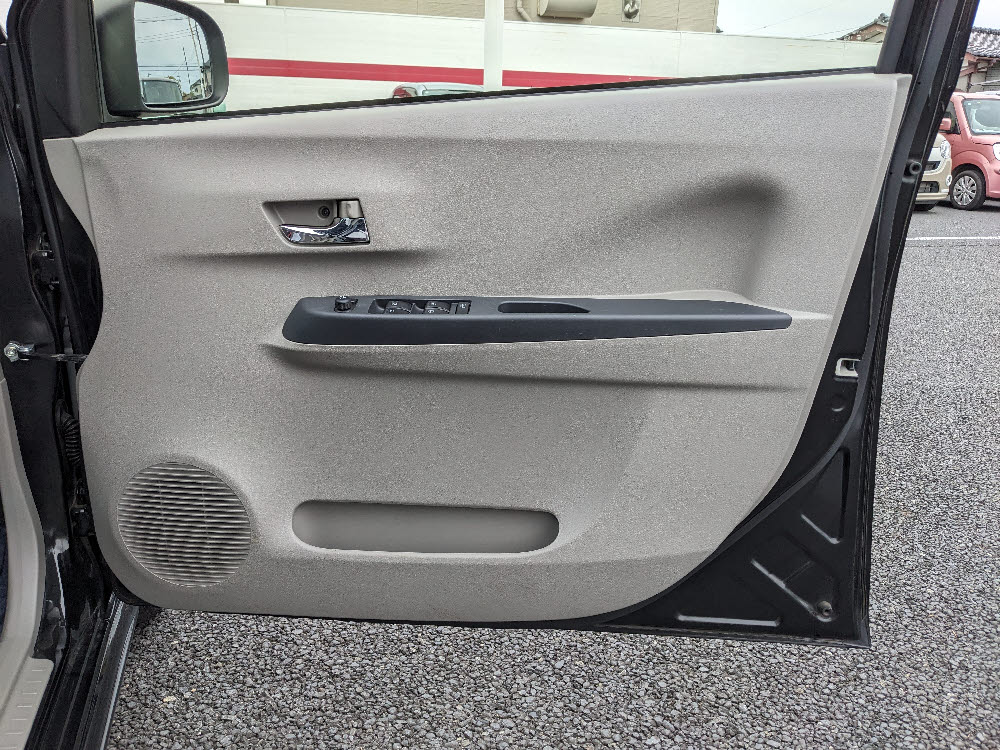 ダイハツ　ミライース　G-SA（純正エアロ）15枚目