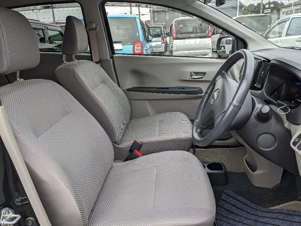 ダイハツ　ミライース　G-SA（純正エアロ）16枚目