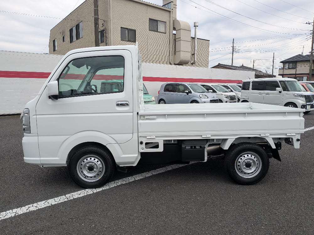 ニッサン NT100クリッパー GX パートタイム4WD 5MT 4枚目