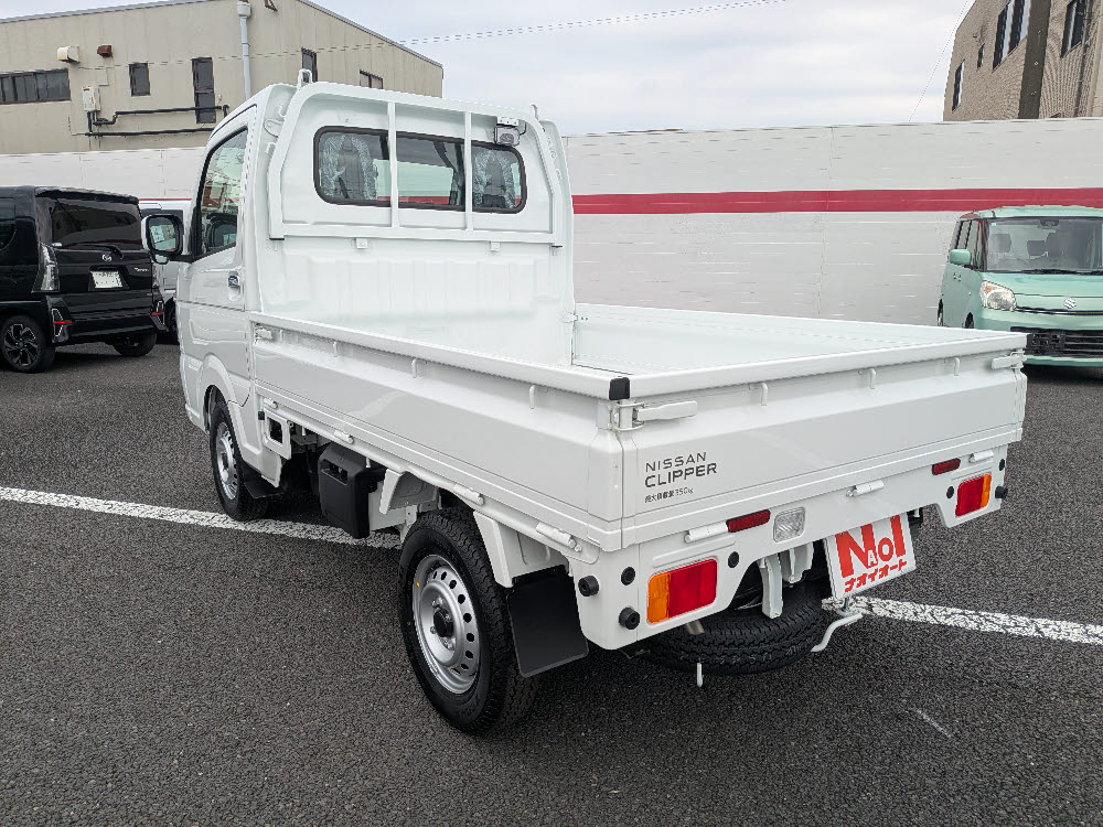 ニッサン NT100クリッパー GX パートタイム4WD 5MT 5枚目