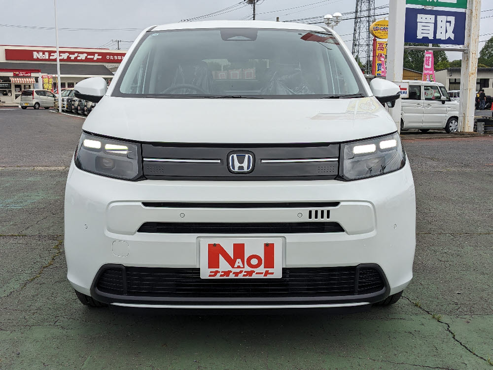 ホンダ　フリード　e:HEV AIR EX 8インチナビ1枚目