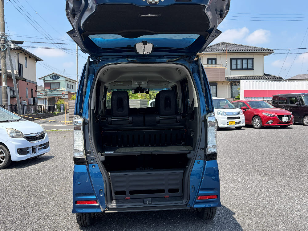 ホンダ　N BOX+カスタム　Gターボ Aパッケージ10枚目