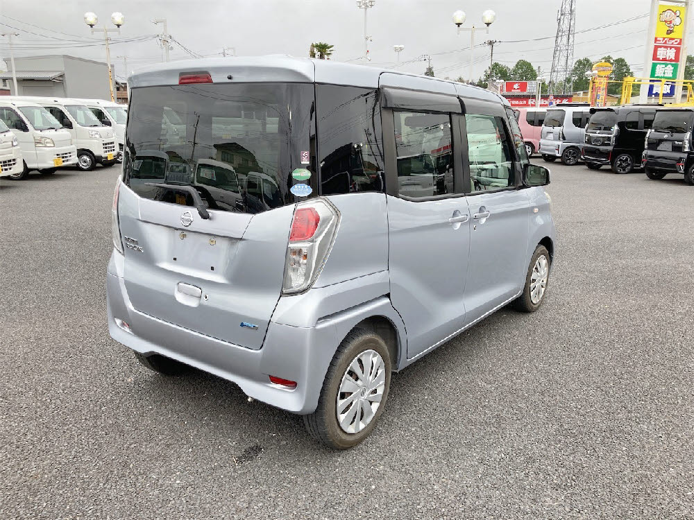 ニッサン デイズルークス X エマB3枚目