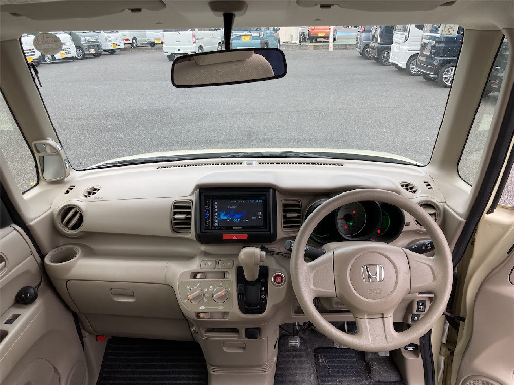 ホンダ N BOX G9枚目