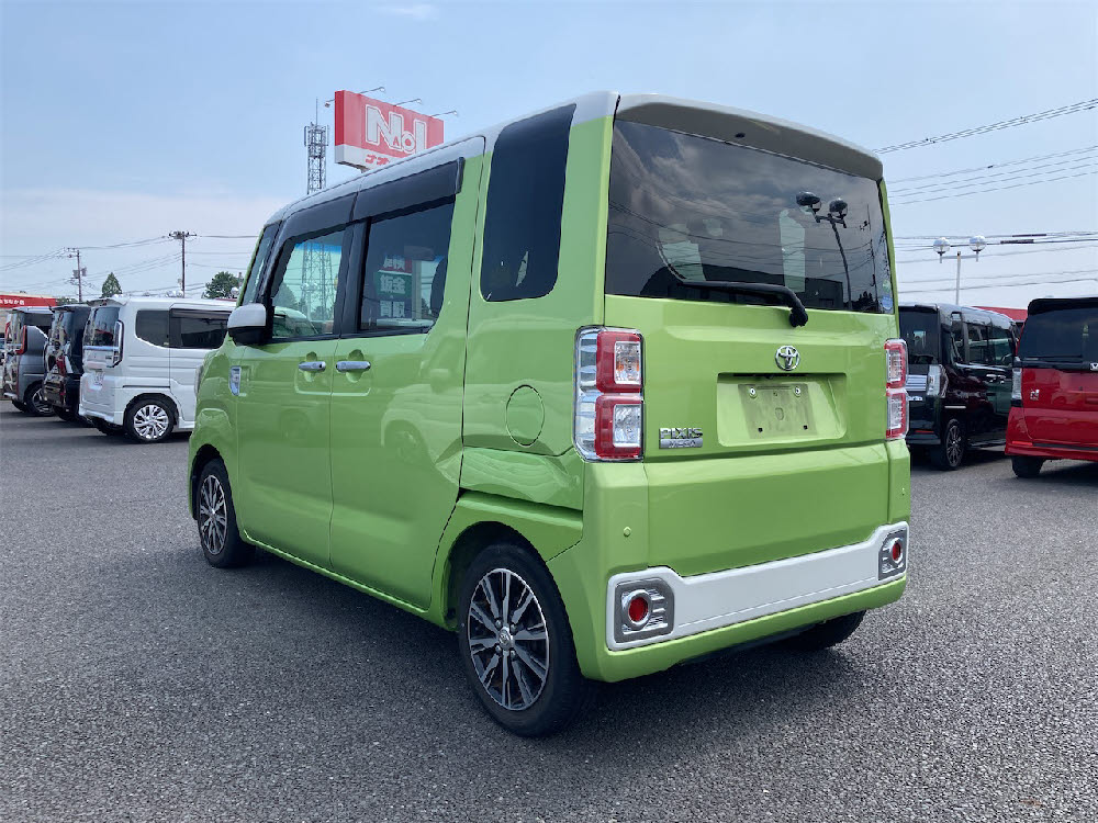 トヨタ　ピクシス メガ　GターボSAⅡ3枚目