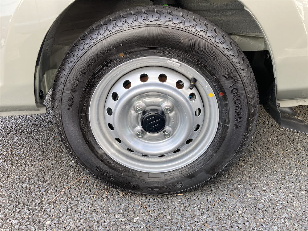 スズキ　キャリイトラック KC 4WD MT4枚目