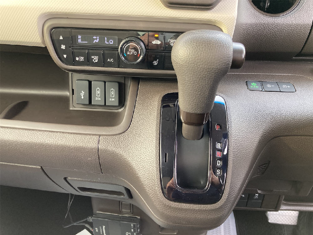 ホンダ　Ｎ ＢＯＸ　L17枚目