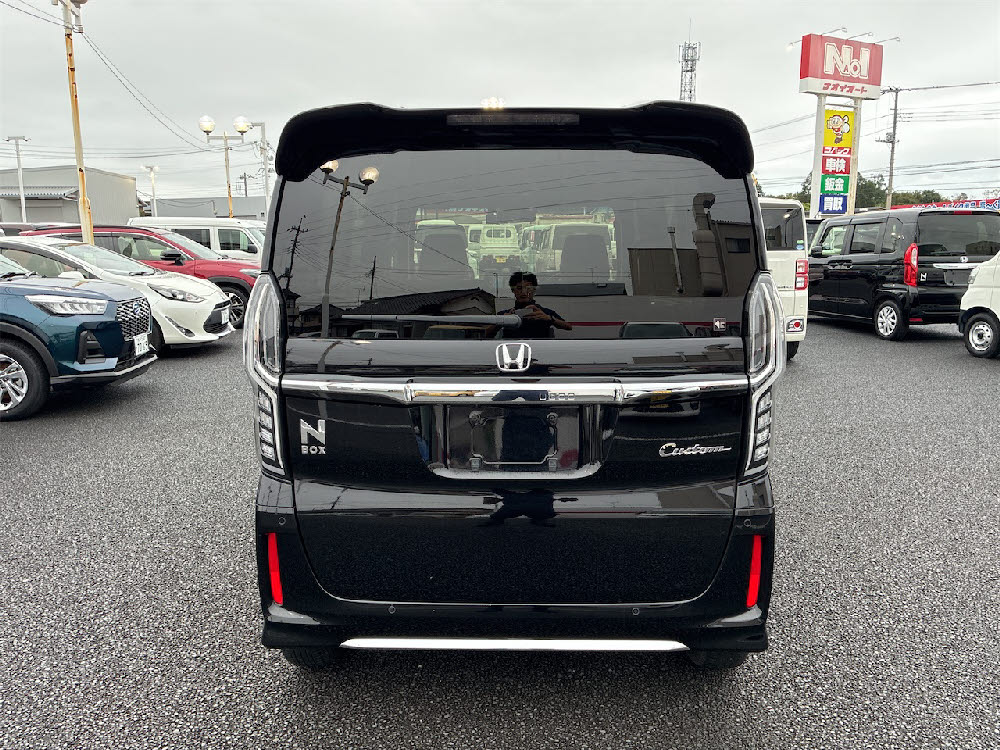 ホンダ N BOXカスタム L6枚目